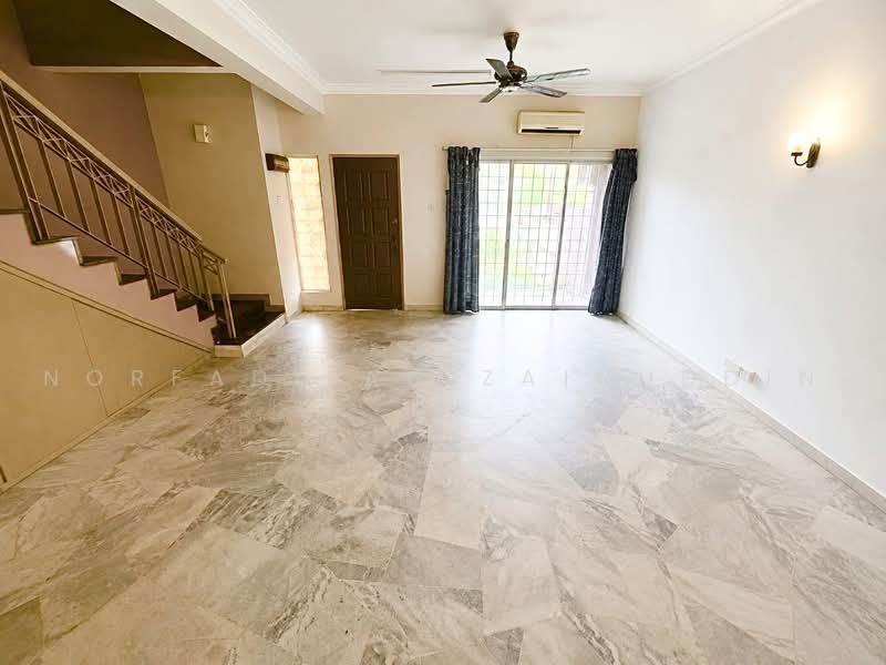 Rumah Teres untuk Dijual di Shah Alam (Selangor) - NORFADILAH ZAINUDDIN - Living Room - PropertyGuru.com.my