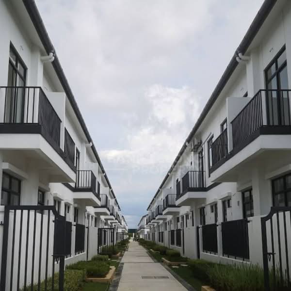 Semi-Detached House for Sale in Eco Grandeur (Puncak Alam) - Bee Kim - Exterior - PropertyGuru.com.my