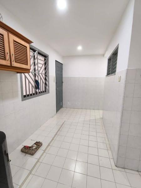 2-storey Terraced House for Sale in Bandar Seri Alam (Masai) - Wenting Lee - Kitchen - PropertyGuru.com.my