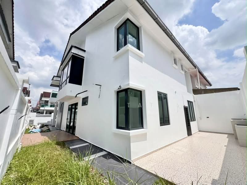 Rumah Berkembar untuk Dijual di Taman Kempas Utama (Tebrau) - Yik Tat - Exterior - PropertyGuru.com.my