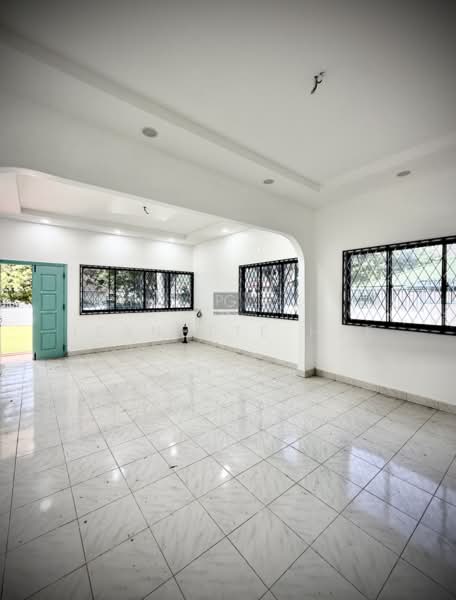Bungalow House for Rent in Tanjung Bungah (Penang) - Jeanette Hee - Living Room - PropertyGuru.com.my