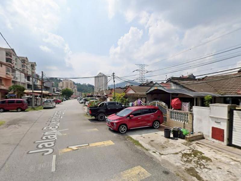 Rumah Teres 2-Tingkat untuk Dijual di Taman Bukit Idaman (Selayang) - Keanu Tan - Exterior - PropertyGuru.com.my