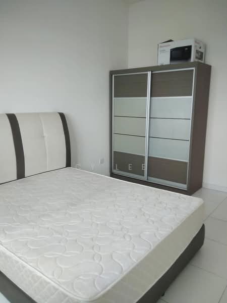 Kediaman Servis untuk Dijual di Sky Oasis Residence (Pangsapuri Oasis 1) - CY LEE - Bedroom - PropertyGuru.com.my