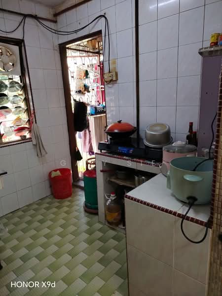 Flat for Sale at Seksyen 2 Wangsa Maju Flat - Gary Sie - Kitchen - PropertyGuru.com.my