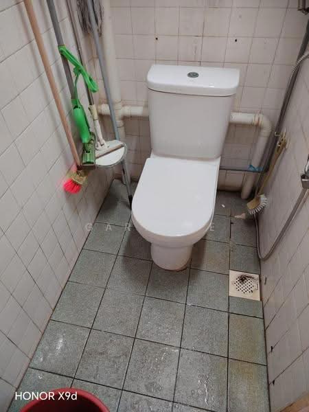 Flat for Sale at Seksyen 2 Wangsa Maju Flat - Gary Sie - Bathroom - PropertyGuru.com.my