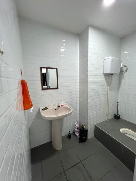 Kilang Berkembar untuk Disewa di Masai (Johor) - Dylan Tan - Bathroom - PropertyGuru.com.my