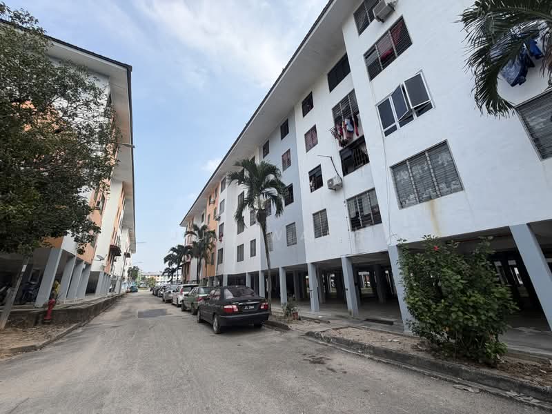 Rumah Flat untuk Dijual di Sri Lanang - Jun Wang - Exterior - PropertyGuru.com.my
