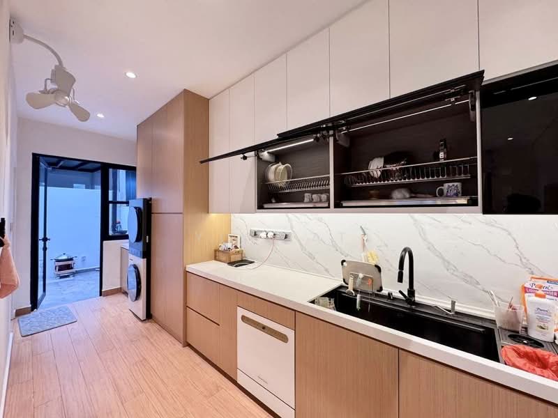 Rumah Kluster untuk Dijual di Skudai (Johor) - Yik Tat - Kitchen - PropertyGuru.com.my