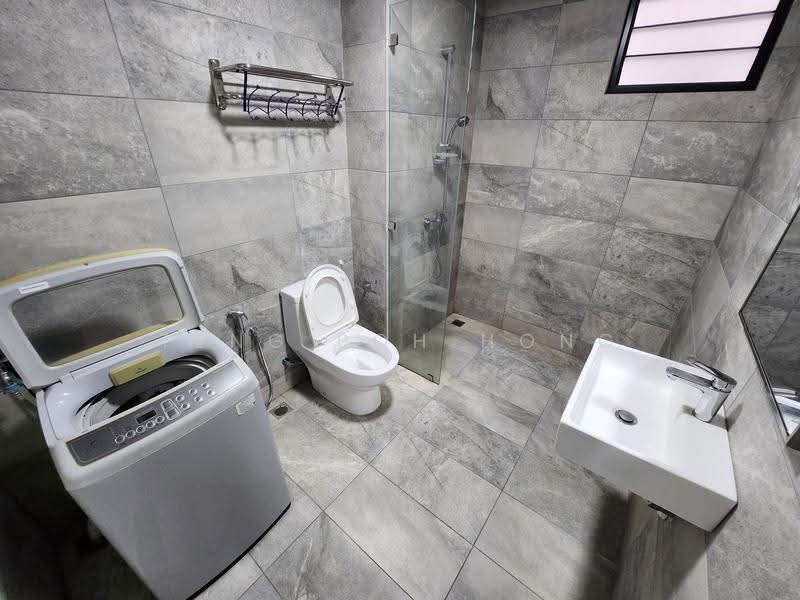 Kediaman Servis untuk Disewa di Equine Residence - Teng Poh Hong - Bathroom - PropertyGuru.com.my