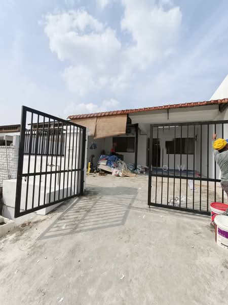 Rumah Teres 1-Tingkat untuk Disewa di Taman Johor Jaya (Johor Bahru) - Edward Siow - Exterior - PropertyGuru.com.my