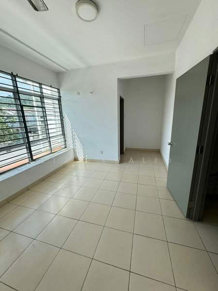 2-storey Terraced House for Sale in Shah Alam (Selangor) - Liza Khalid - PropertyGuru.com.my
