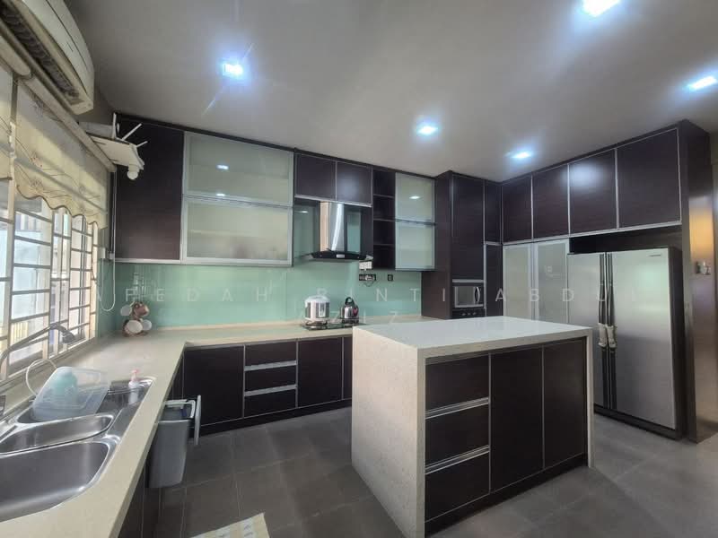 Rumah Teres 2-Tingkat untuk Dijual di Bandar Nusaputra (Puchong) - Rafedah Binti Abdul Aziz - Kitchen - PropertyGuru.com.my