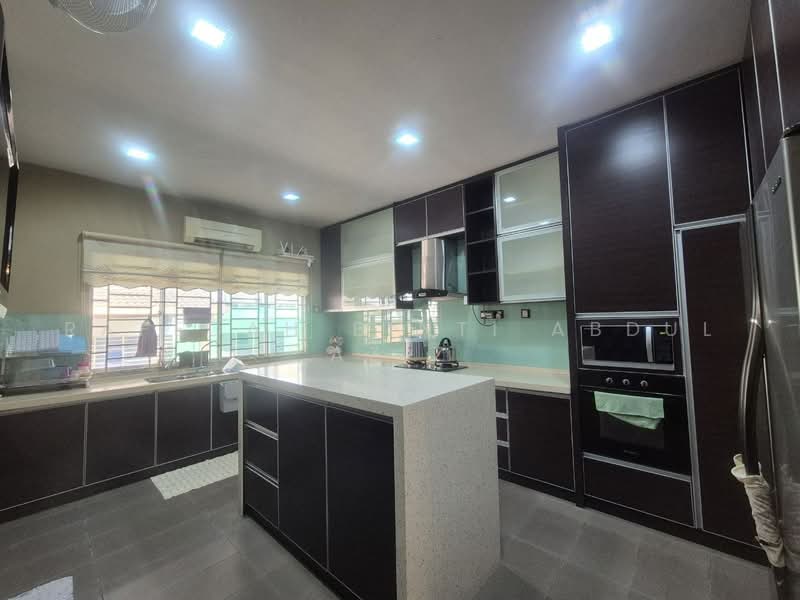 Rumah Teres 2-Tingkat untuk Dijual di Bandar Nusaputra (Puchong) - Rafedah Binti Abdul Aziz - Kitchen - PropertyGuru.com.my
