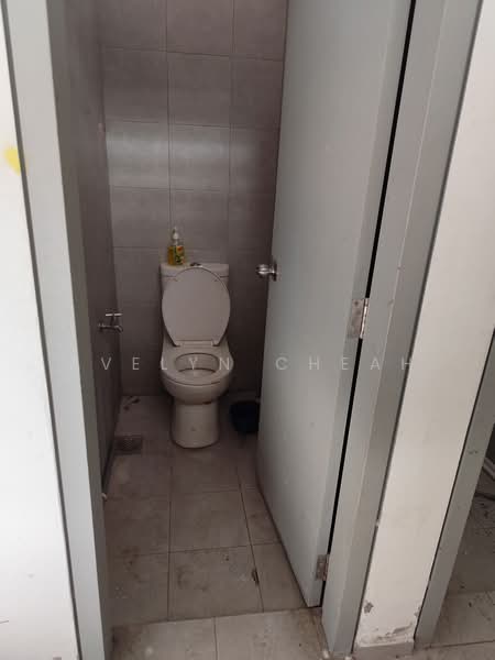 Shop / Office for Rent in Cybersouth (Dengkil) - Avelyn Cheah - Bathroom - PropertyGuru.com.my