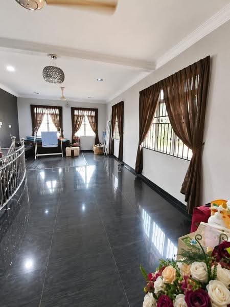 Rumah Berkembar untuk Dijual di Ayer Hitam (Johor) - ALHAFIZ AZIS - Living Room - PropertyGuru.com.my