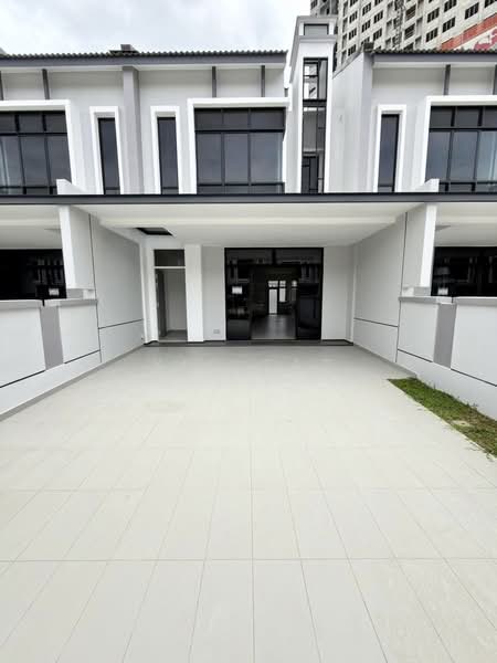 2-storey Terraced House for Sale in Setia Eco Cascadia (Tebrau) - Yik Tat - Exterior - PropertyGuru.com.my