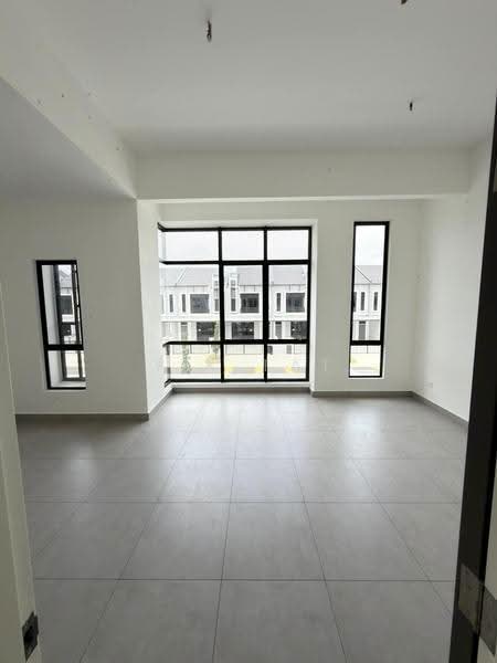 2-storey Terraced House for Sale in Setia Eco Cascadia (Tebrau) - Yik Tat - Living Room - PropertyGuru.com.my