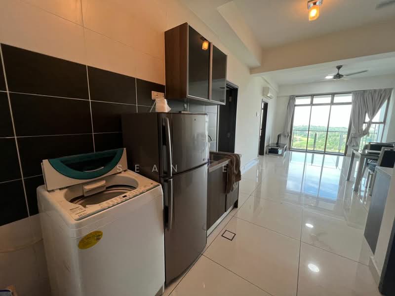 Service Residence for Sale at D'Inspire Residence (Inspira Bestari) - Sean Yeoh - Kitchen - PropertyGuru.com.my