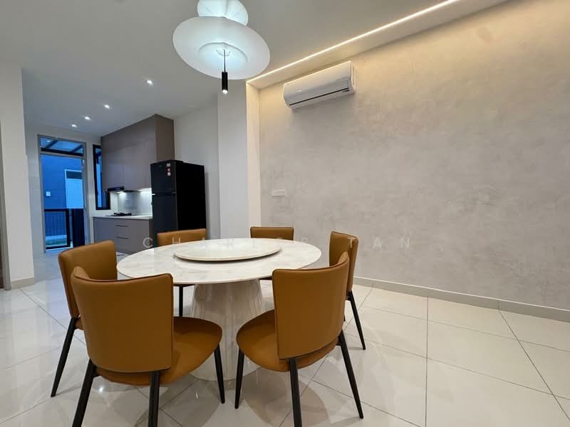 Rumah Teres 3-Tingkat untuk Disewa di Taman Puchong Legenda (Puchong) - Charles Tan - Dining Room - PropertyGuru.com.my