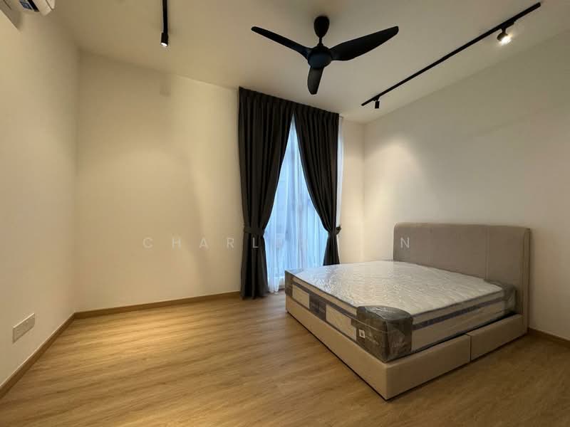 Rumah Teres 3-Tingkat untuk Disewa di Taman Puchong Legenda (Puchong) - Charles Tan - Bedroom - PropertyGuru.com.my