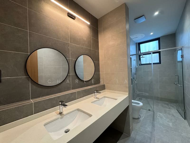 Rumah Teres 3-Tingkat untuk Disewa di Taman Puchong Legenda (Puchong) - Charles Tan - Bathroom - PropertyGuru.com.my