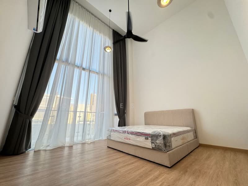 Rumah Teres 3-Tingkat untuk Disewa di Taman Puchong Legenda (Puchong) - Charles Tan - Bedroom - PropertyGuru.com.my