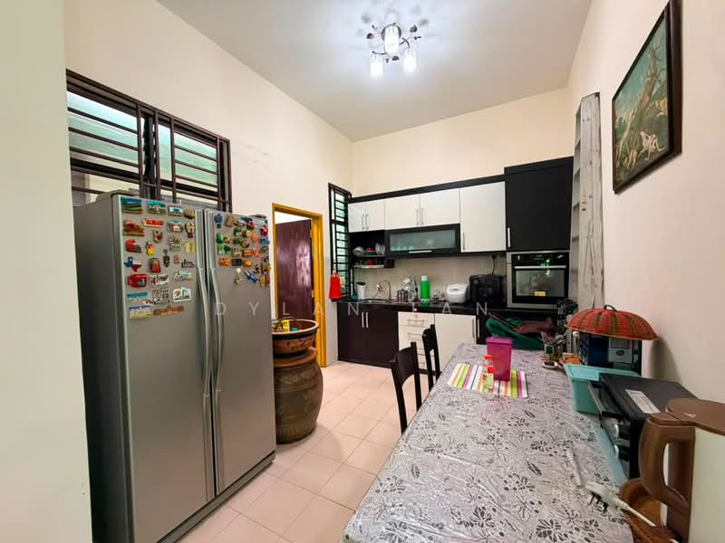 Semi-Detached House for Sale in Iskandar Puteri (Nusajaya) (Johor) - Dylan Tan - Kitchen - PropertyGuru.com.my