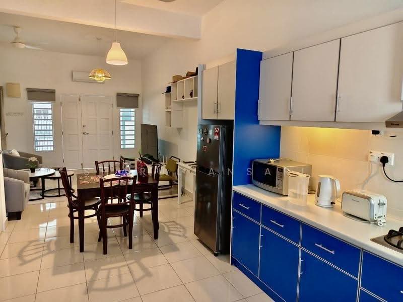 2-storey Terraced House for Sale in Taman Sengkang (Pasir Panjang) - Sharul Ansari - Living Room - PropertyGuru.com.my