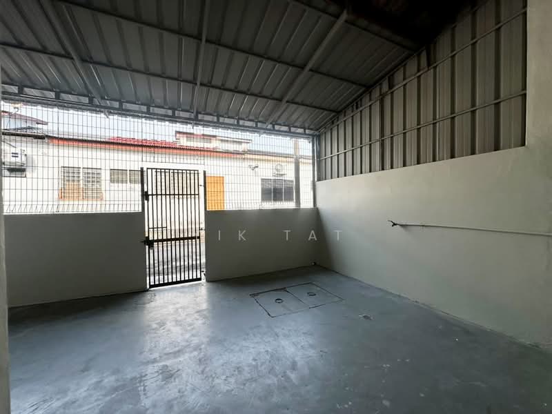 Rumah Teres 1-Tingkat untuk Dijual di Taman Sentosa (Johor Bahru) - Yik Tat - Exterior - PropertyGuru.com.my