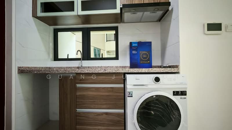 Apartment for Sale at Starview Bay @ Forest City - Guang Jun Loh - Kitchen - PropertyGuru.com.my