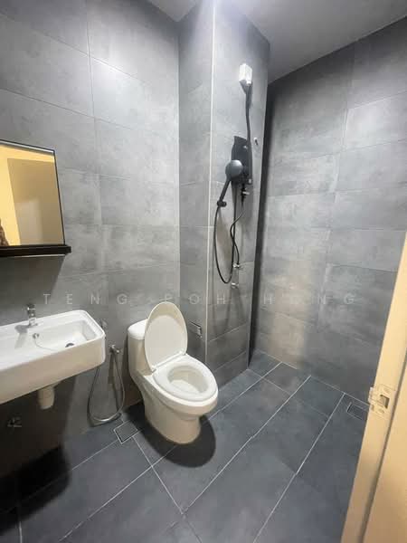 Condominium for Rent at Verando Residence - Teng Poh Hong - Bathroom - PropertyGuru.com.my