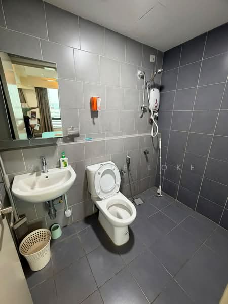 Kediaman Servis untuk Disewa di Flexis @ One South - Michelle Loke - Bathroom - PropertyGuru.com.my