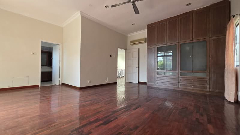 Semi-Detached House for Sale in Kota Kemuning (Shah Alam) - J J - PropertyGuru.com.my