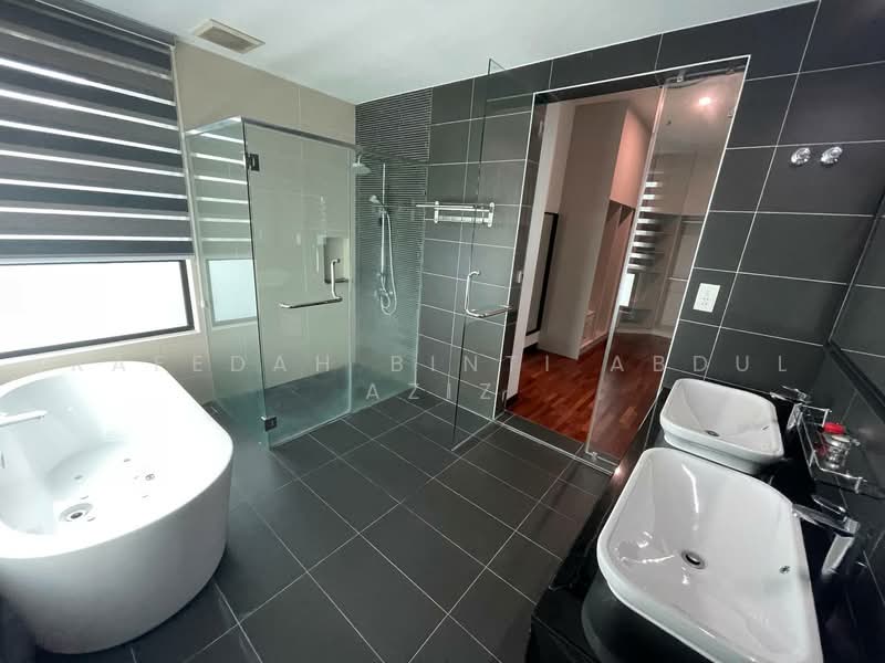 Semi-Detached House for Sale in Lepironia Gardens (Cyberjaya) - Rafedah Binti Abdul Aziz - Bathroom - PropertyGuru.com.my