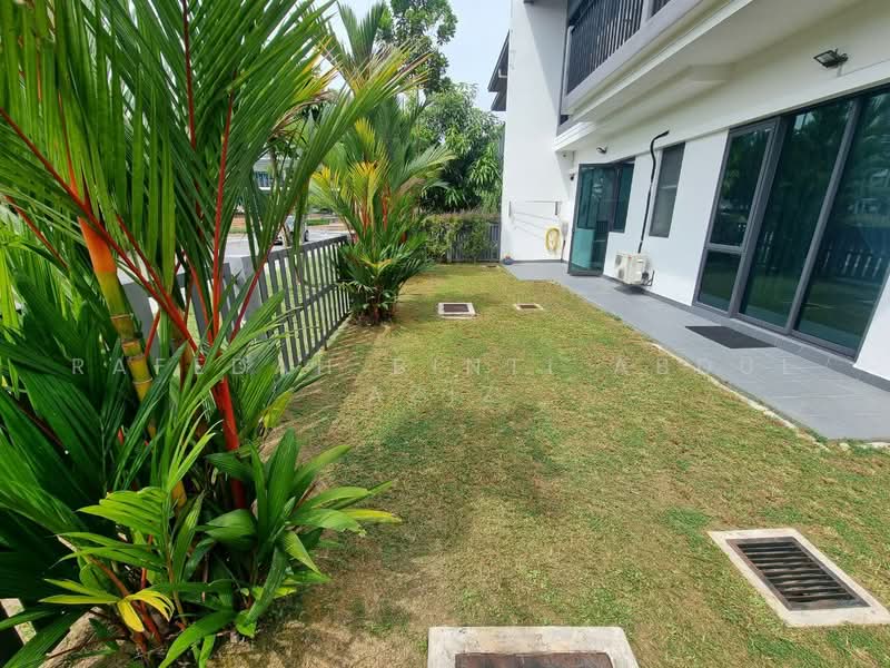Semi-Detached House for Sale in Lepironia Gardens (Cyberjaya) - Rafedah Binti Abdul Aziz - Exterior - PropertyGuru.com.my