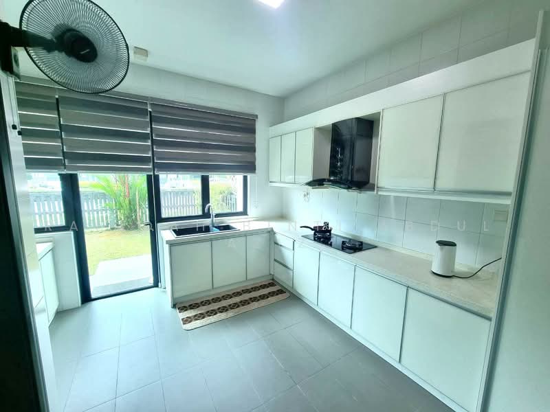 Semi-Detached House for Sale in Lepironia Gardens (Cyberjaya) - Rafedah Binti Abdul Aziz - Kitchen - PropertyGuru.com.my