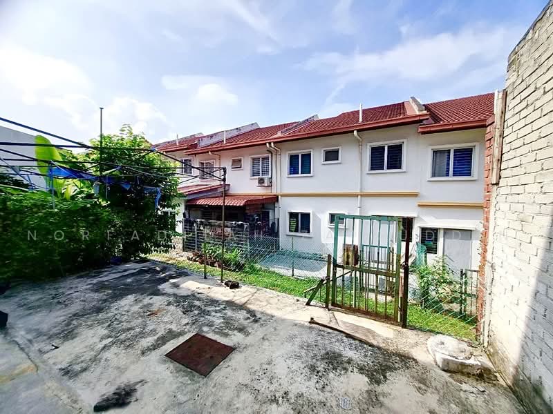 Terraced House for Sale in Aman Putri (Sungai Buloh) - NORFADILAH ZAINUDDIN - Exterior - PropertyGuru.com.my