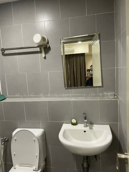 Kediaman Servis untuk Disewa di Flexis @ One South - Michelle Loke - Bathroom - PropertyGuru.com.my