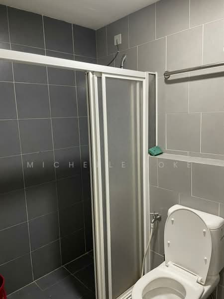 Kediaman Servis untuk Disewa di Flexis @ One South - Michelle Loke - Bathroom - PropertyGuru.com.my
