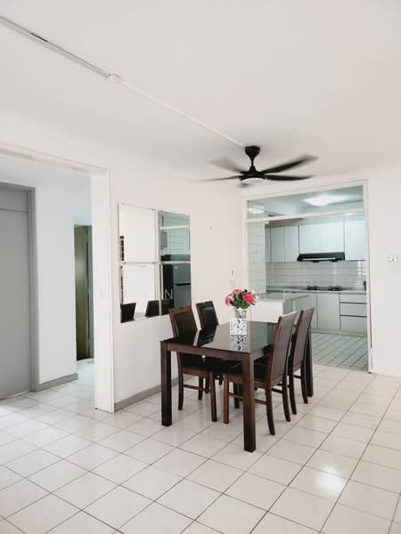 Kondominium untuk Dijual di Mont Kiara Pines - Irine Yap - Dining Room - PropertyGuru.com.my