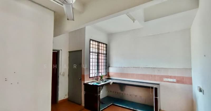 Rumah Teres 2-Tingkat untuk Dijual di Bandar Springhill (Port Dickson) - Sharul Ansari - Kitchen - PropertyGuru.com.my
