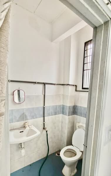 Rumah Teres 2-Tingkat untuk Dijual di Bandar Springhill (Port Dickson) - Sharul Ansari - Bathroom - PropertyGuru.com.my