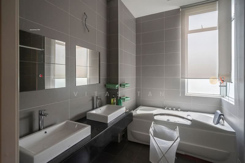 Semi-Detached House for Sale in Setia Eco Park (Setia Alam) - Vitas Tan - Bathroom - PropertyGuru.com.my