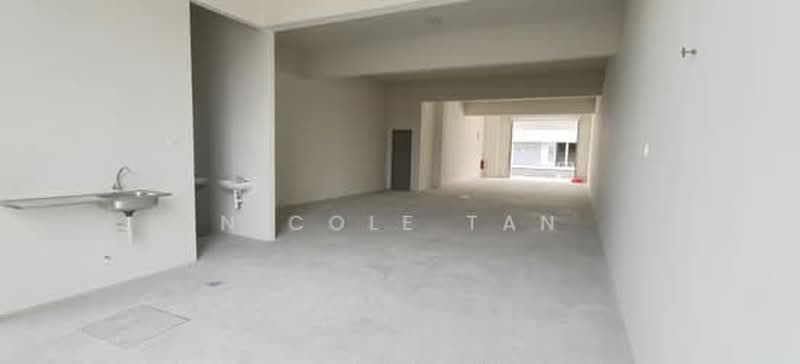 Shop for Rent in Labu (Negeri Sembilan) - Nicole Tan - Interior - PropertyGuru.com.my