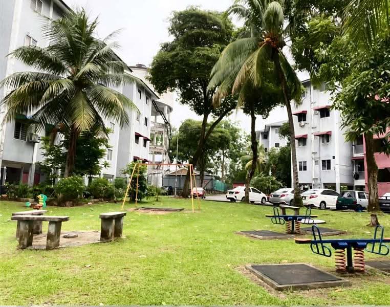 Flat for Sale at Flat Taman Ungku Tun Aminah - Joey Tay - Exterior - PropertyGuru.com.my