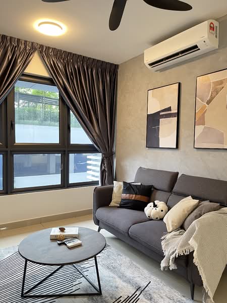 Kediaman Servis untuk Dijual di M Vertica - Jack Hor - Living Room - PropertyGuru.com.my