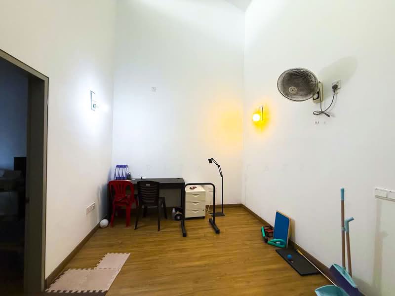 2-storey Terraced House for Sale in Elmina (Shah Alam) - Isfarizal fazz - Study - PropertyGuru.com.my