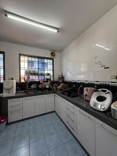 2-storey Terraced House for Sale in Taman Setia Indah (Tebrau) - Joey Tay - Kitchen - PropertyGuru.com.my
