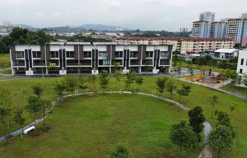 Rumah Teres 3-Tingkat untuk Dijual di Seri Kembangan (Selangor) - Archie Chin - Exterior - PropertyGuru.com.my