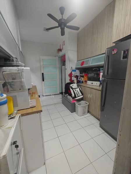 Apartment for Sale at M'tiara - Ken Liew - Kitchen - PropertyGuru.com.my